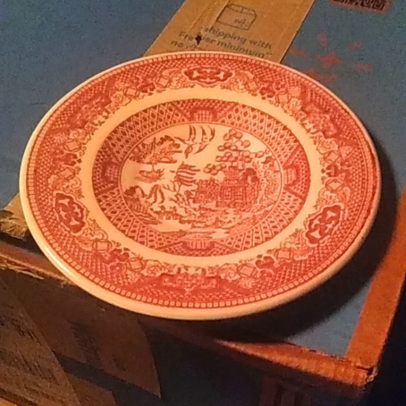 Willowware saucer plate by royal china red - Picture 1 of 4